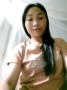 Snapshot of lucybaby00 chatting on May 6, 10:59 pm lucybaby00 online show from May 6, 10:59 pm
