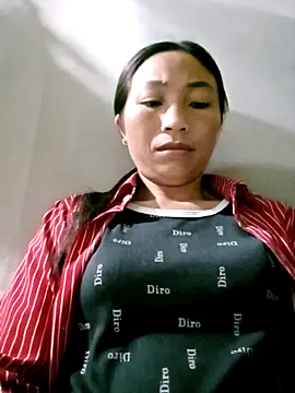 Snapshot of lucybaby00 chatting on May 10, 10:37 pm lucybaby00 online show from May 10, 10:37 pm