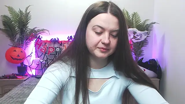 MavkaCute online show from October 29, 7:15 pm