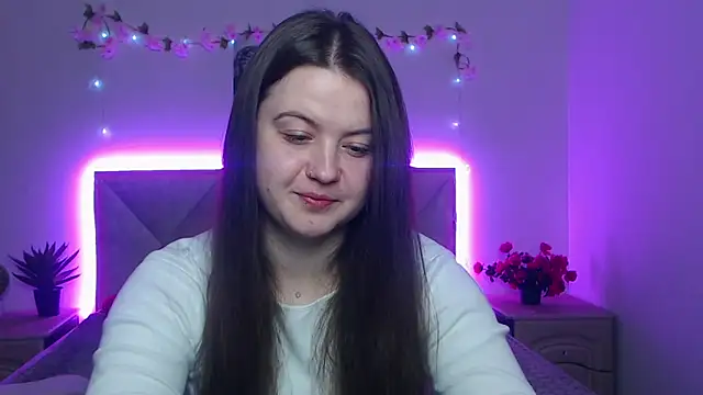 Snapshot of MavkaCute chatting on April 24, 6:21 pm MavkaCute online show from April 24, 6:21 pm
