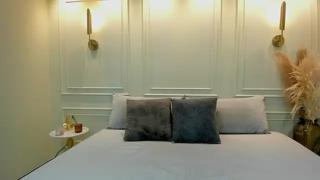 gabysanta  online show from October 25, 2:35 pm