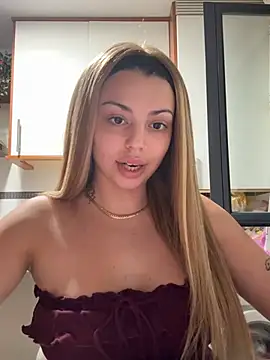 Snapshot of NoeliaGarcia17 chatting on June 30, 11:06 pm NoeliaGarcia17 online show from June 30, 11:06 pm