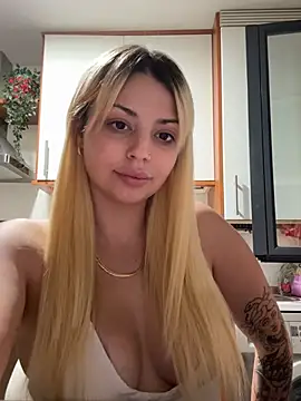 Snapshot of NoeliaGarcia17 chatting on July 18, 11:19 pm NoeliaGarcia17 online show from July 18, 11:19 pm