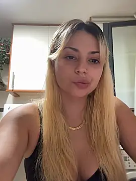 Snapshot of NoeliaGarcia17 chatting on July 22, 10:01 pm NoeliaGarcia17 online show from July 22, 10:01 pm