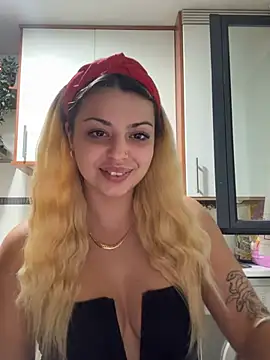 Snapshot of NoeliaGarcia17 chatting on July 25, 11:13 pm NoeliaGarcia17 online show from July 25, 11:13 pm