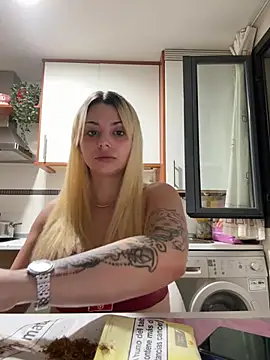 Snapshot of NoeliaGarcia17 chatting on July 27, 10:17 pm NoeliaGarcia17 online show from July 27, 10:17 pm