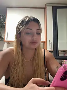 Snapshot of NoeliaGarcia17 chatting on July 29, 11:36 pm NoeliaGarcia17 online show from July 29, 11:36 pm