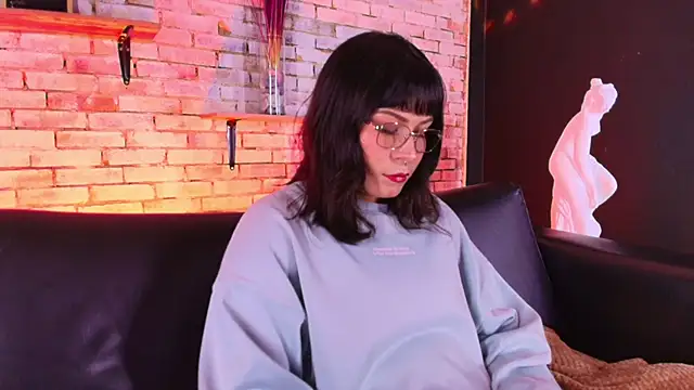 kitty malach online show from April 6, 3:37 am