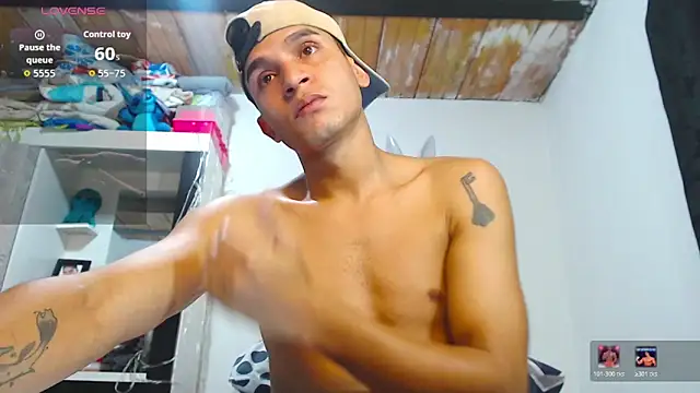 Angel latinboy online show from February 7, 2:10 pm