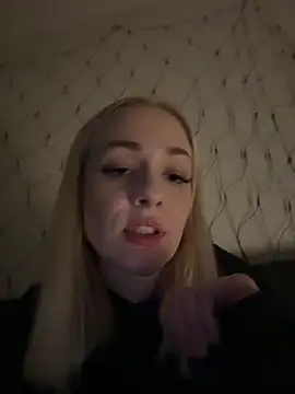 DaryaDoll online show from December 18, 11:55 pm