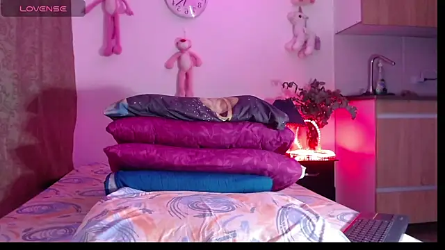 AllysonStonne online show from March 24, 10:26 pm