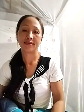 cute love00 online show from October 22, 6:35 am