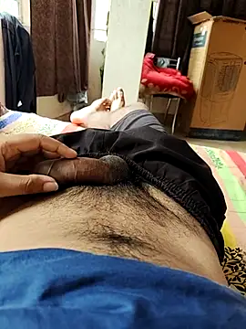 Snapshot of Sexyhotboy7inch chatting on April 28, 3:55 am Sexyhotboy7inch online show from April 28, 3:55 am