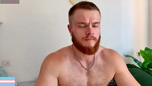 Snapshot of VictorTransMan chatting on August 1, 8:57 am VictorTransMan online show from August 1, 8:57 am