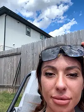 bbgurlnickii online show from September 25, 6:22 pm