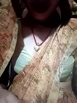 Snapshot of SpicyRoshni chatting on May 26, 5:20 pm SpicyRoshni online show from May 26, 5:20 pm