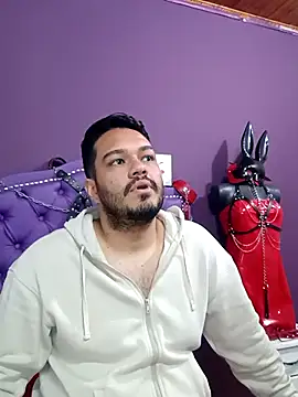 Snapshot of Stevens_db chatting on October 13, 9:59 pm Stevens db online show from October 13, 9:59 pm