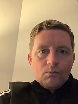 Snapshot of Crusher19830 chatting on October 26, 11:09 pm Crusher19830 online show from October 26, 11:09 pm