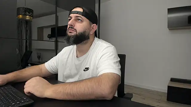 DravenPeak online show from October 25, 2:52 am