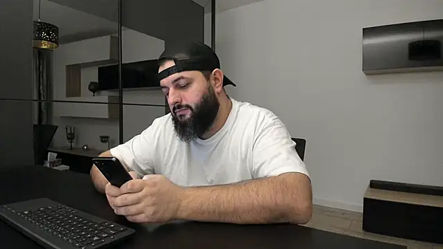 DravenPeak online show from December 14, 4:23 pm