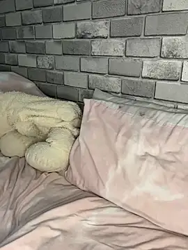 Poppy frankie online show from November 1, 10:45 pm