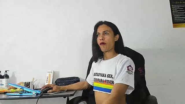 Aisha hotts777 online show from November 17, 3:07 pm