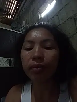 Snapshot of oceanlover23 chatting on November 2, 10:56 pm oceanlover23 online show from November 2, 10:56 pm