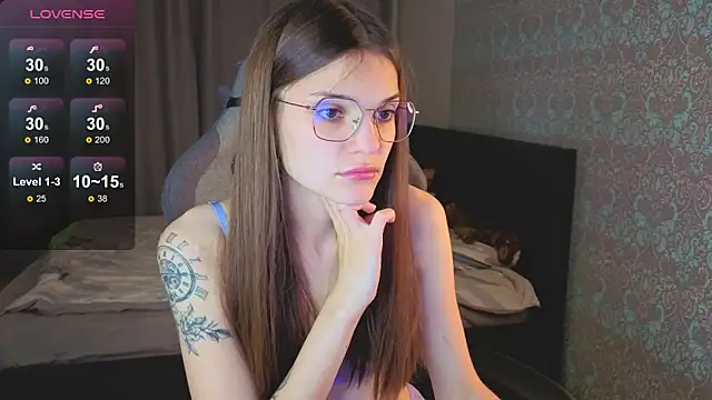 Snapshot of magic_shy_ chatting on September 14, 3:33 pm magic shy  online show from September 14, 3:33 pm