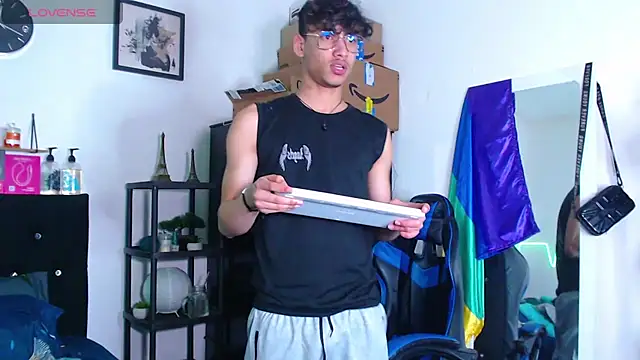 Gael Jones online show from October 5, 5:39 am