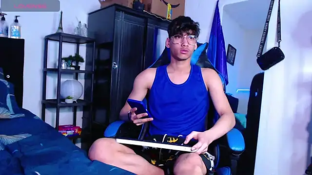 Gael Jones online show from October 9, 2:15 pm