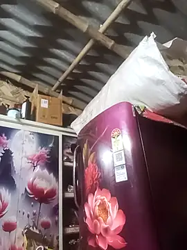 Hot-Show2 online show from April 14, 4:35 pm