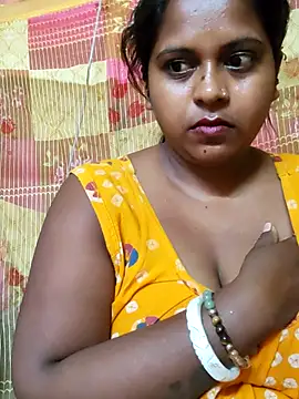 Hot-Show2 online show from April 16, 11:51 pm