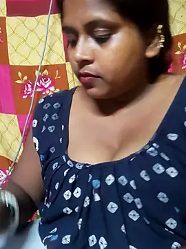 Hot-Show2 online show from April 17, 3:48 pm