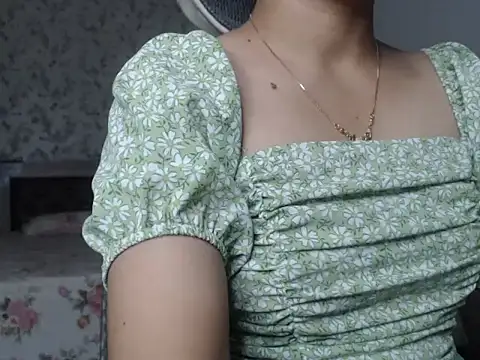 snow white123 online show from October 13, 8:20 pm