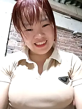 Snapshot of sukabae00 chatting on September 13, 1:00 pm sukabae00 online show from September 13, 1:00 pm