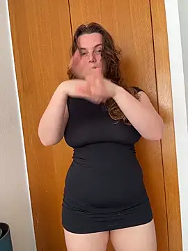 TenderLaGlamor online show from April 27, 10:57 am