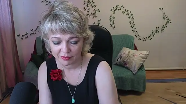 Snapshot of Rosette_Pricky chatting on June 11, 2:04 pm Rosette Pricky online show from June 11, 2:04 pm