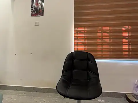 LucytheDevilQueen online show from December 14, 3:56 am