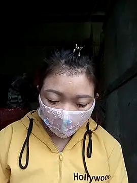 Snapshot of qychiu chatting on November 19, 12:43 am qychiu online show from November 19, 12:43 am