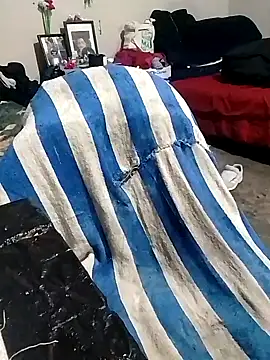 Snapshot of Juancho1R chatting on February 10, 12:53 pm Juancho1R online show from February 10, 12:53 pm