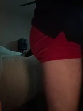 Snapshot of daddysterling chatting on May 29, 9:57 pm daddysterling online show from May 29, 9:57 pm