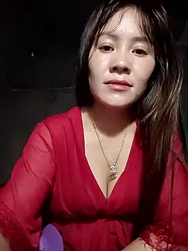 Snapshot of TinTim02 chatting on April 26, 10:18 pm TinTim02 online show from April 26, 10:18 pm
