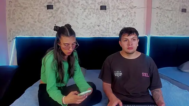 Ethan N Abby online show from January 9, 7:59 pm