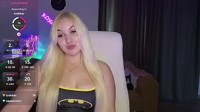 Snapshot of adrelaxina chatting on May 6, 3:06 pm adrelaxina online show from May 6, 3:06 pm