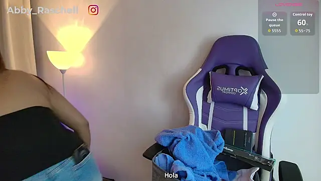 Abby Raschell online show from April 12, 3:33 am