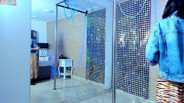 MiaAmore  online show from November 2, 2:19 pm