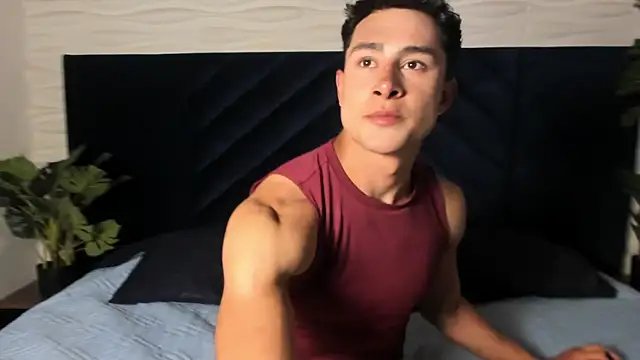 AustinJones  online show from November 9, 6:39 pm