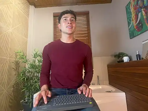 Snapshot of AustinJones_ chatting on January 31, 8:29 pm AustinJones online show from January 31, 8:29 pm