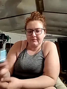 XEmoxkittyx online show from February 22, 5:51 am