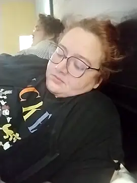 XEmoxkittyx online show from March 23, 7:40 pm